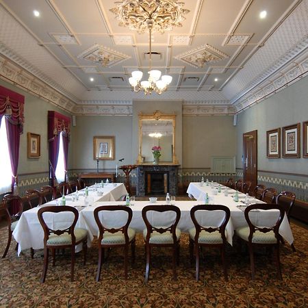 Craig'S Royal Hotel Балларат Экстерьер фото The Boardroom