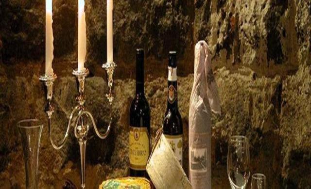 Craig'S Royal Hotel Балларат Экстерьер фото A wine cellar