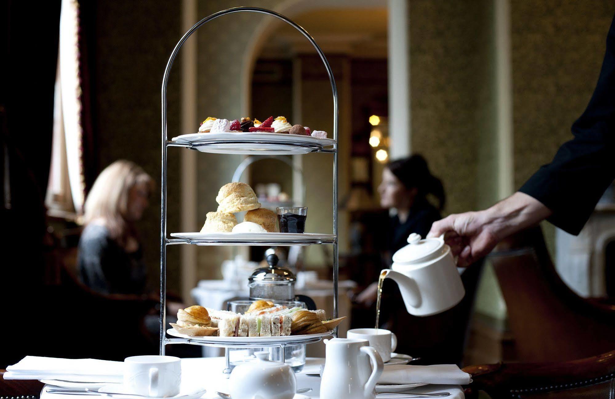 Craig'S Royal Hotel Балларат Экстерьер фото Afternoon tea at the Ritz